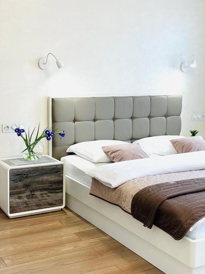 Apartament поруч ЖД та центру міста Львів Екстер'єр фото