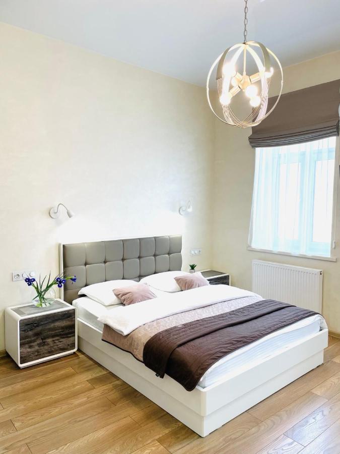 Apartament поруч ЖД та центру міста Львів Екстер'єр фото