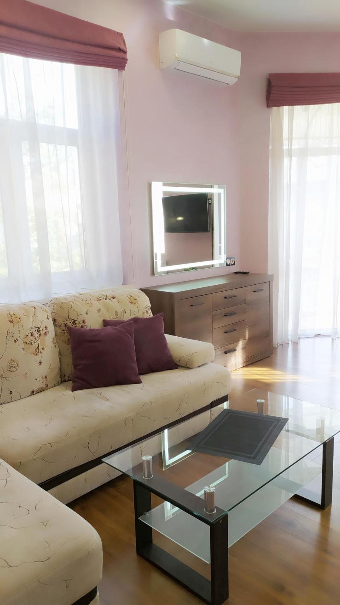 Apartament поруч ЖД та центру міста Львів Номер фото