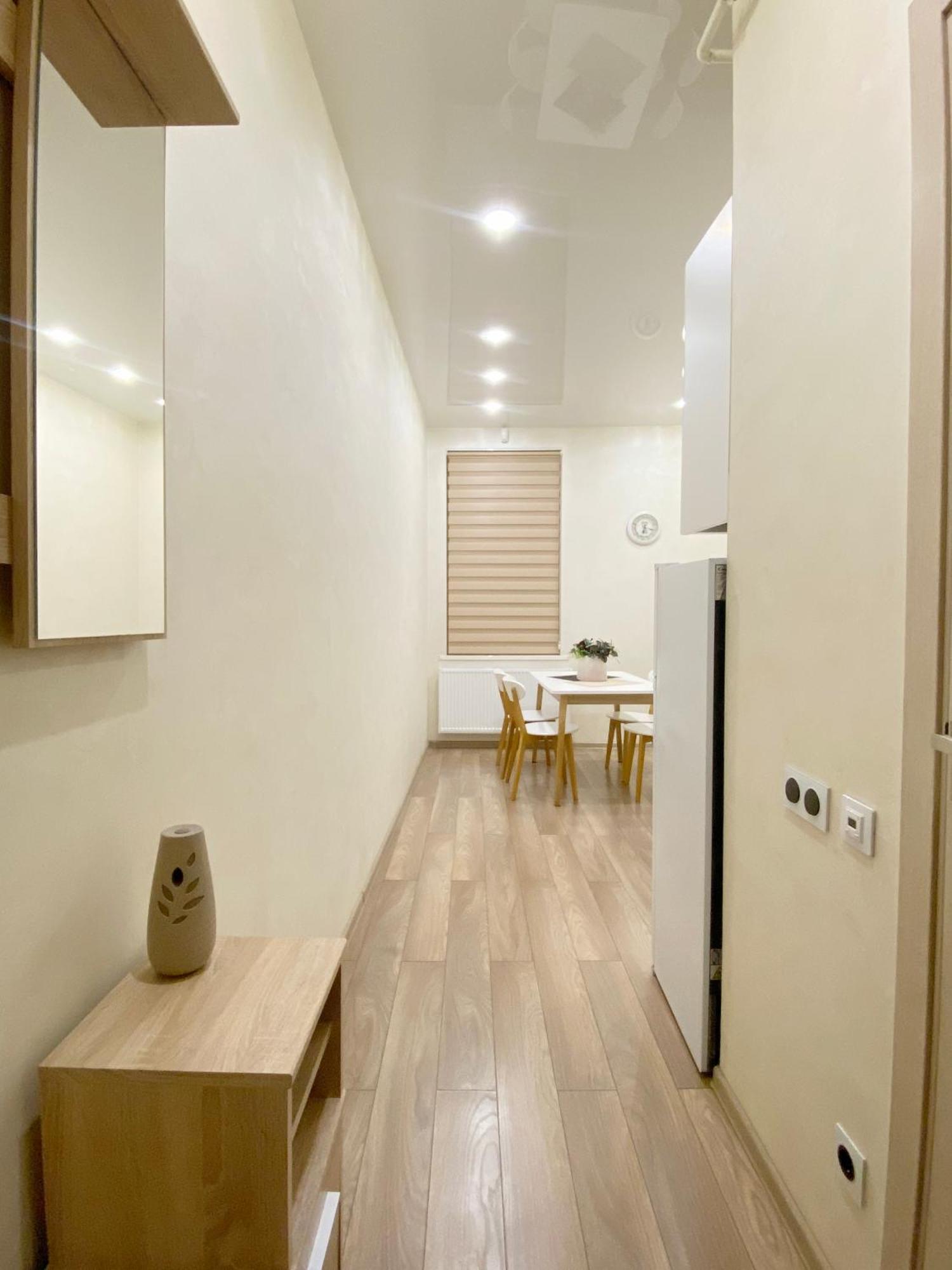 Apartament поруч ЖД та центру міста Львів Екстер'єр фото