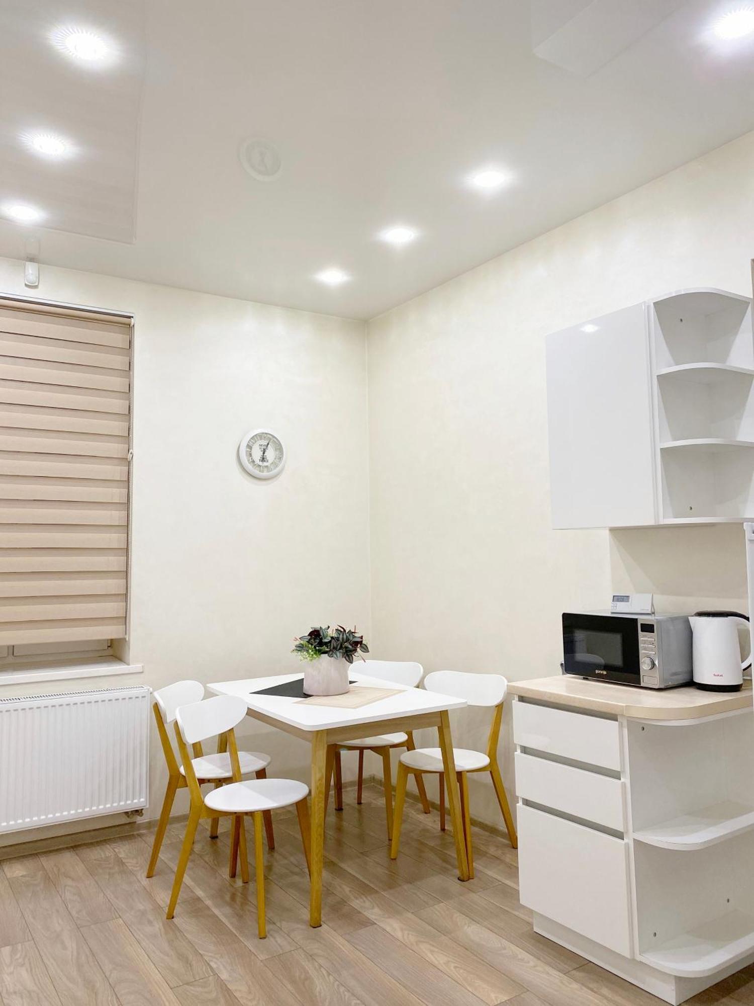 Apartament поруч ЖД та центру міста Львів Екстер'єр фото
